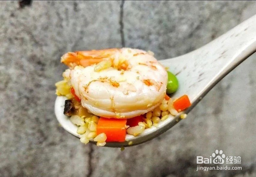如何做蛋炒饭,米饭松散不粘牙