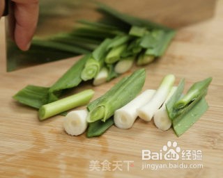 做一道下饭的美味回锅肉。