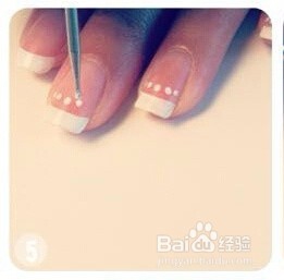 简单大方美甲制作