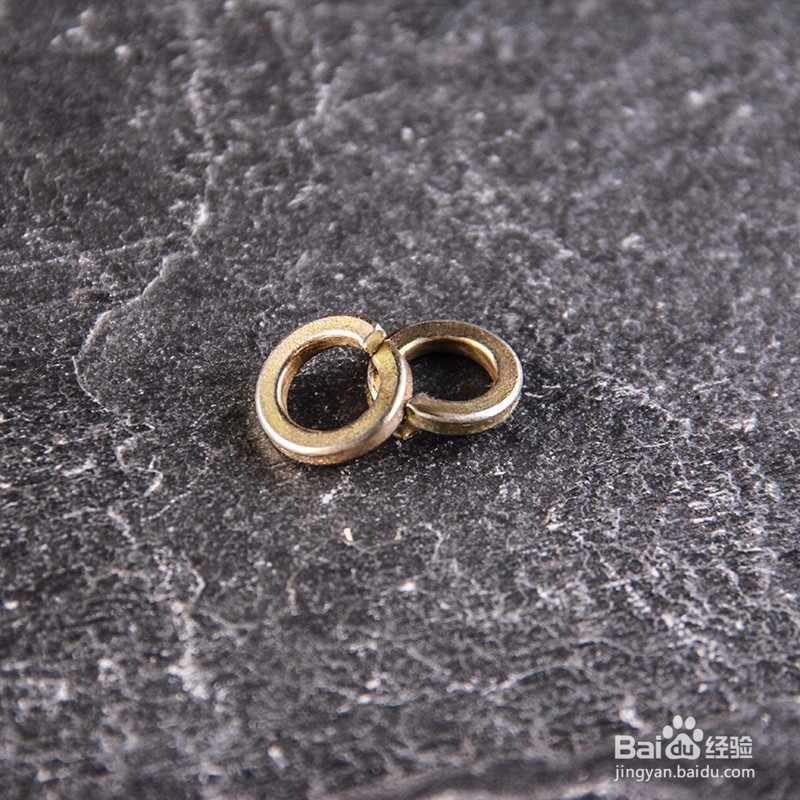 怎么才能避免购买到劣质膨胀螺栓产品？