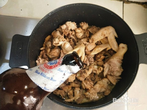 如何做香芹焖鸡肉？