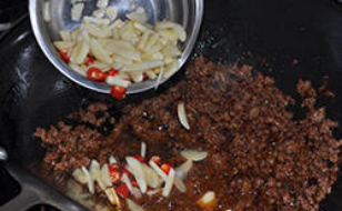 香丁嫩牛肉的简易做法