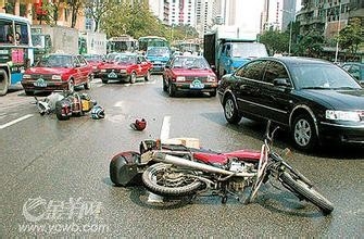 发生交通事故 我们应该如何应对