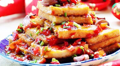 外酥里嫩的煎豆腐，一咬一口汁儿！