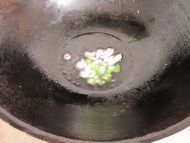 平菇炖豆腐的做法