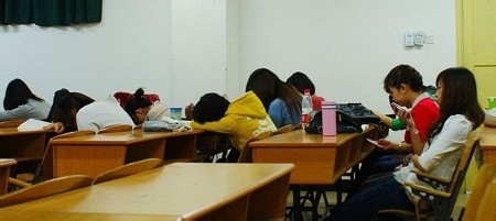 空闲时间干什么：玩手机赚点小钱