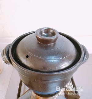 如何做出好吃的莲藕排骨玉米汤