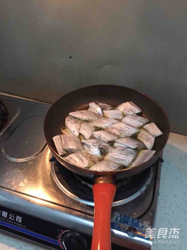红烧带鱼的做法