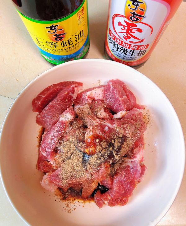 红烧土豆猪柳盖饭