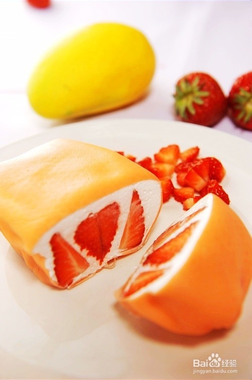 清爽可口草莓班戟小甜点