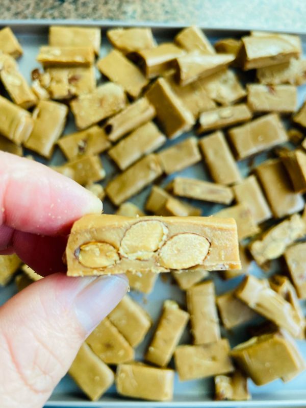 海盐焦糖太妃杏仁糖