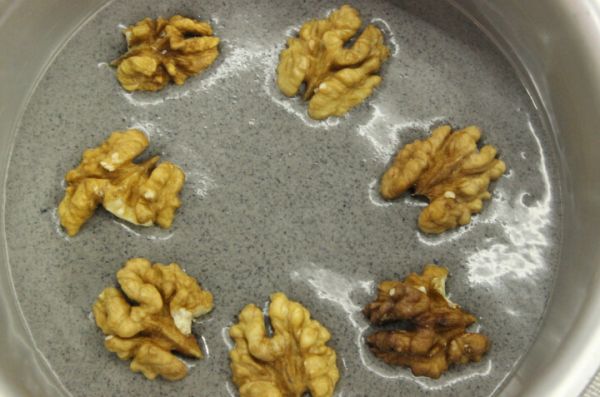 黑芝麻牛奶慕斯