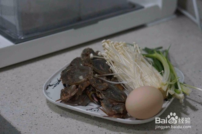 好吃的鸡蛋金针菇蒸蟹