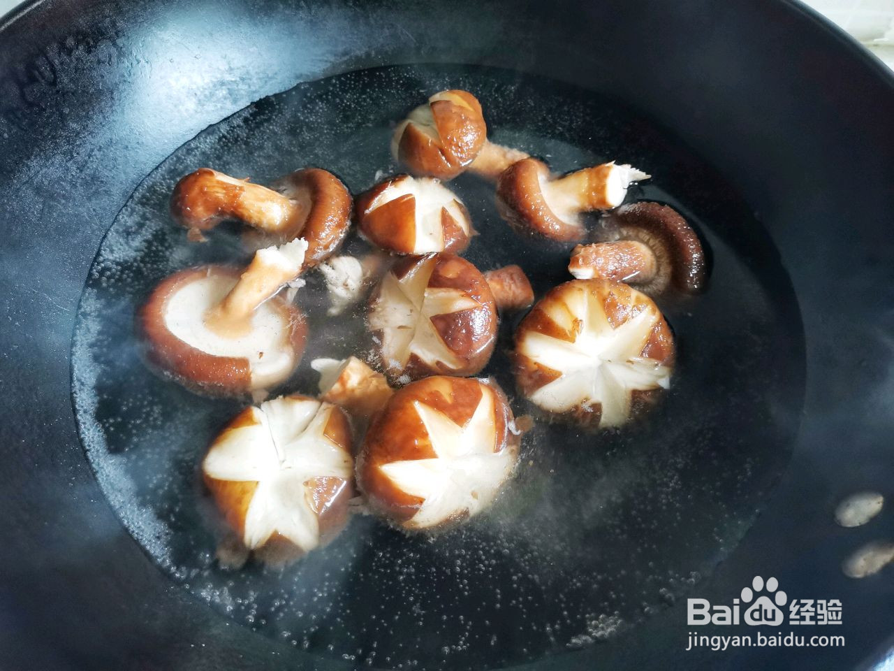 香菇玉米炖鸡的做法