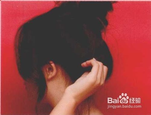 中长发丸子头的棉花糖绑法