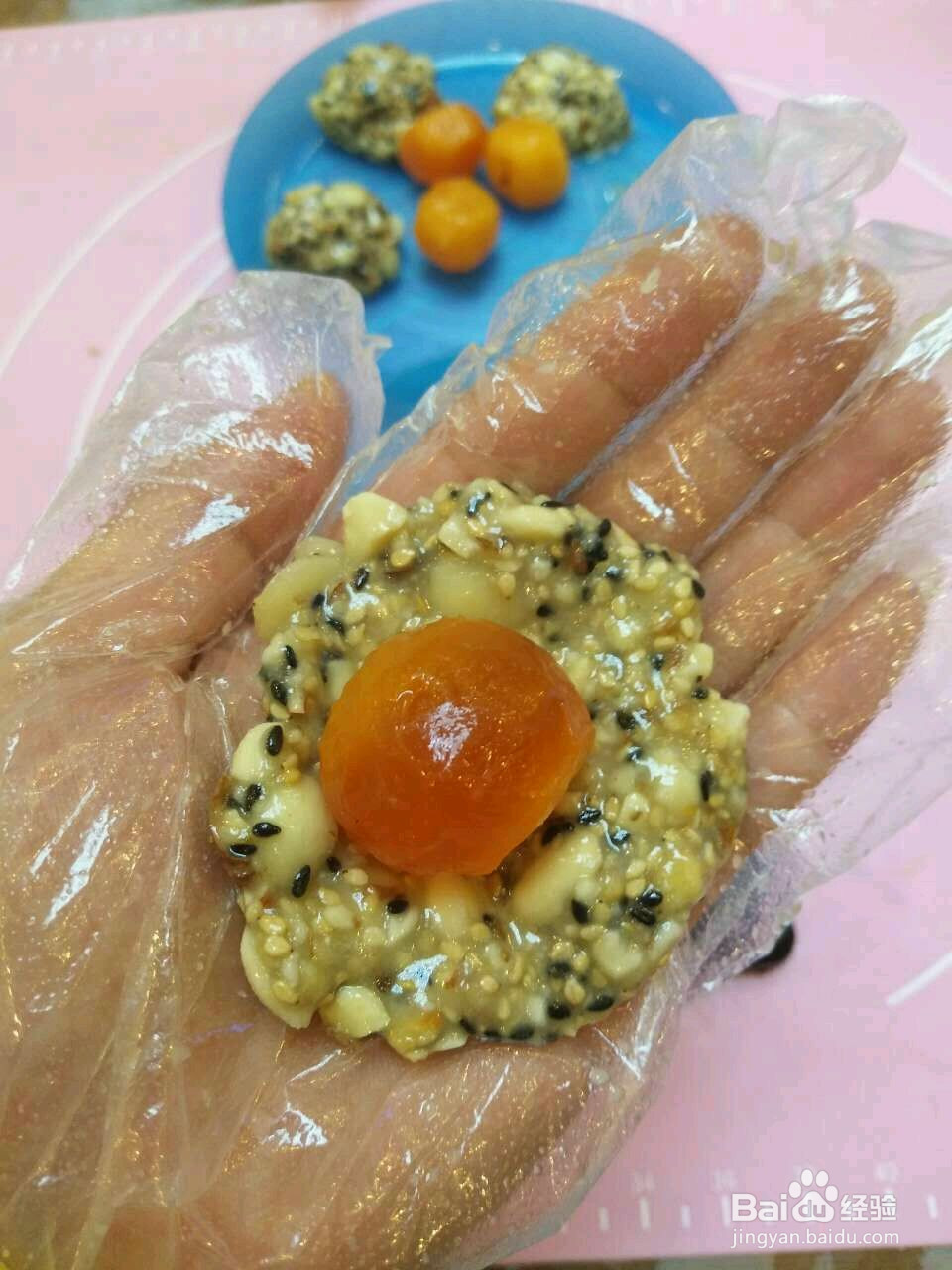 五仁蛋黄馅的做法