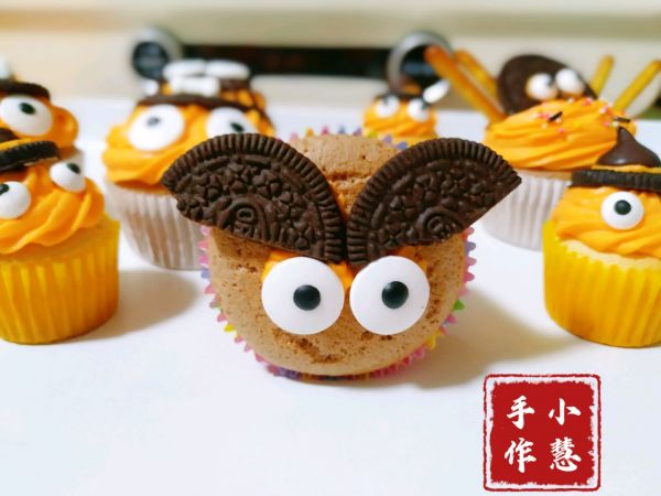 万圣节纸杯蛋糕