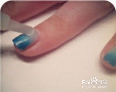 渐变色美甲DIY教程
