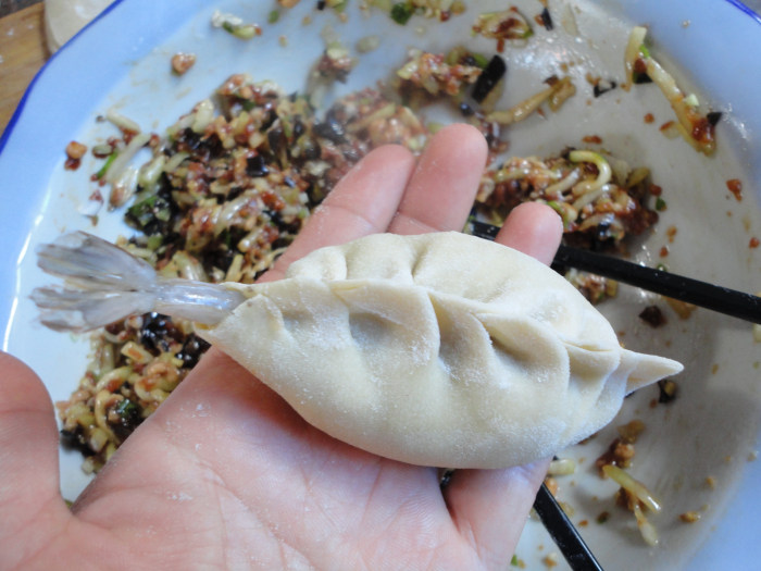 鲜虾猪肉大蒸饺的做法,好吃不腻!