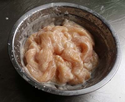 简单的麻辣鸡脯，你不得不学！