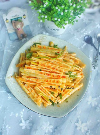 凉拌尖笋的做法