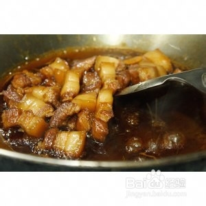 红烧肉焖蚕豆