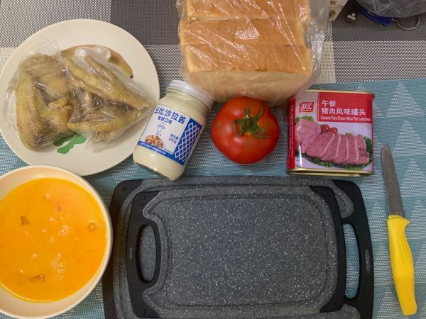 周一来份厚多士缓解周一综合症