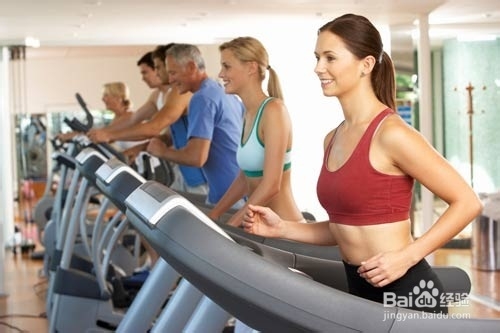 一般人在健身房锻炼怎样减掉肚子上的赘肉