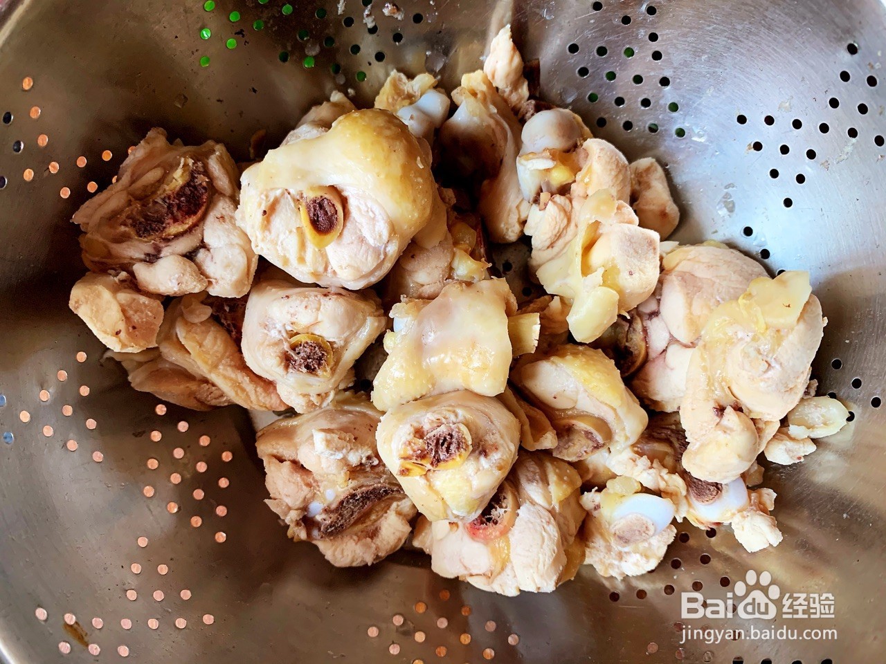 小炒鸡腿的做法