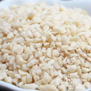 做面包、蛋糕、饼干需要什么食材呢?