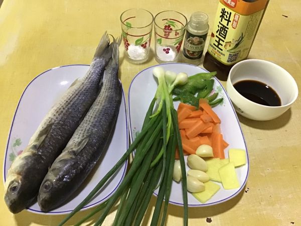 青椒萝卜焖乌鱼