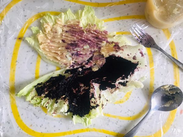 桑葚膏和鹰嘴豆泥