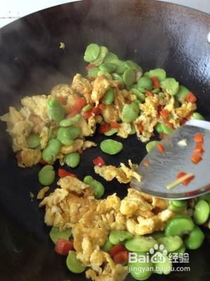 养生食补鲜蚕豆炒鸡蛋的做法