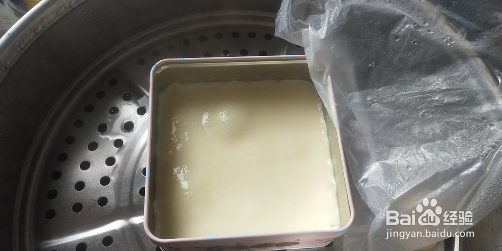 温水蛋液，制作鲜美嫩滑的肉末蛋羹