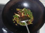 干锅肥肠的做法