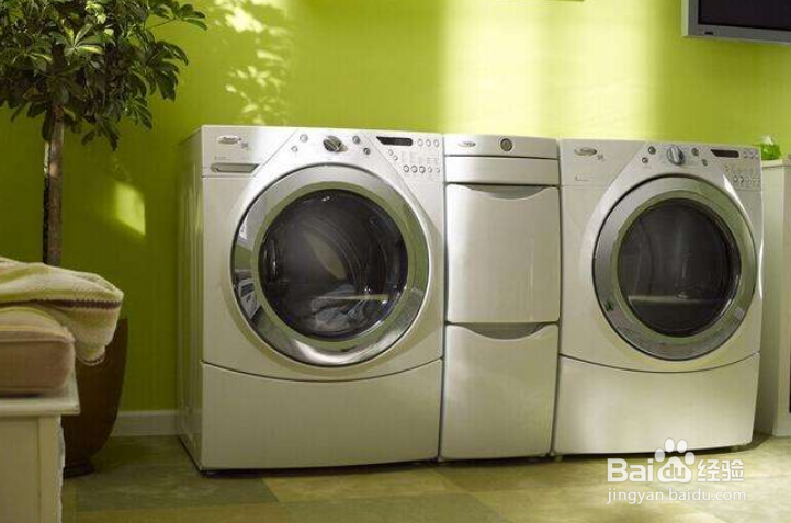 白鸭绒羽绒服洗了成坨怎么办