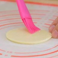 制作肉馅蛋黄派