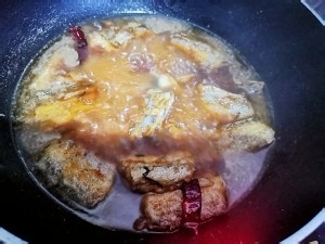 家常菜红烧带鱼