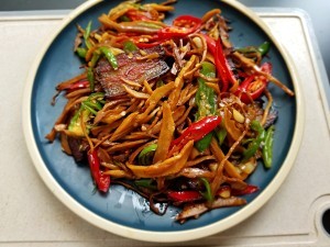 萝卜干炒腊肉怎么做