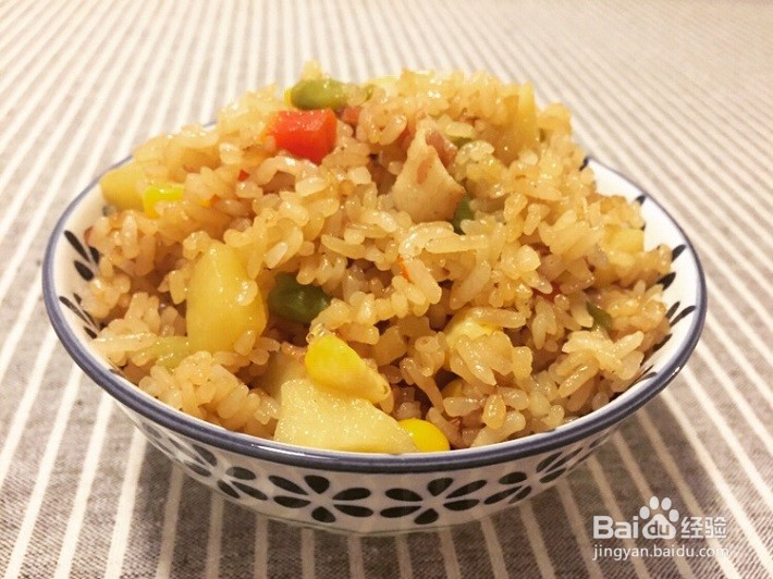 土豆香菇焖饭怎么做