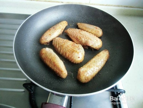 香煎鸡翅的做法