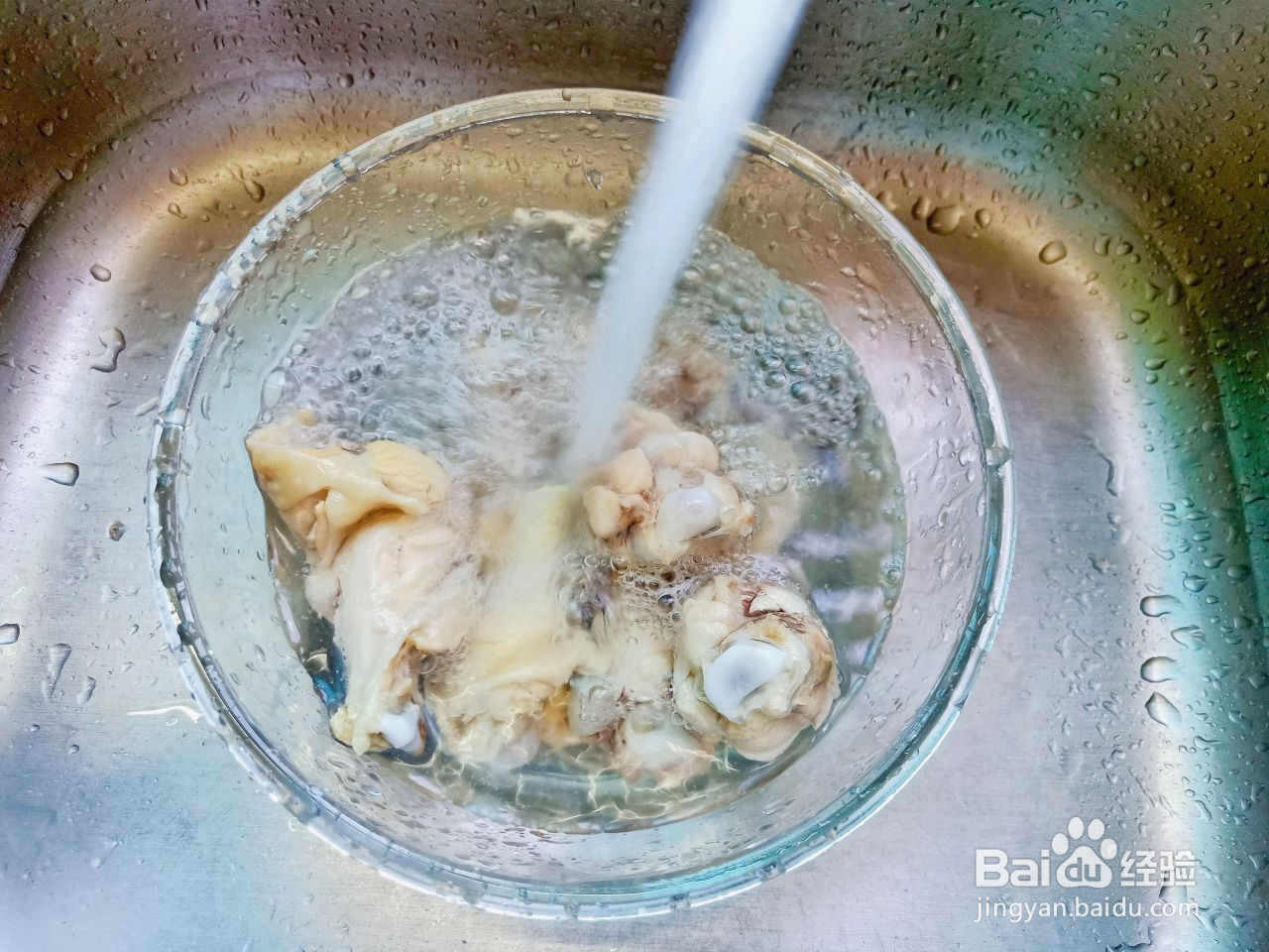 香菇焖鸡腿的做法