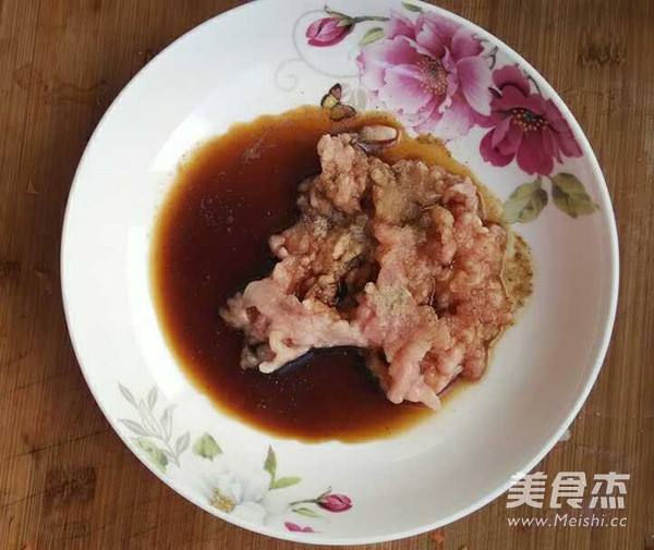 煎酿白菜卷的做法