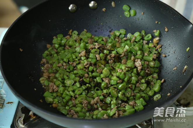 榄菜肉末四季豆