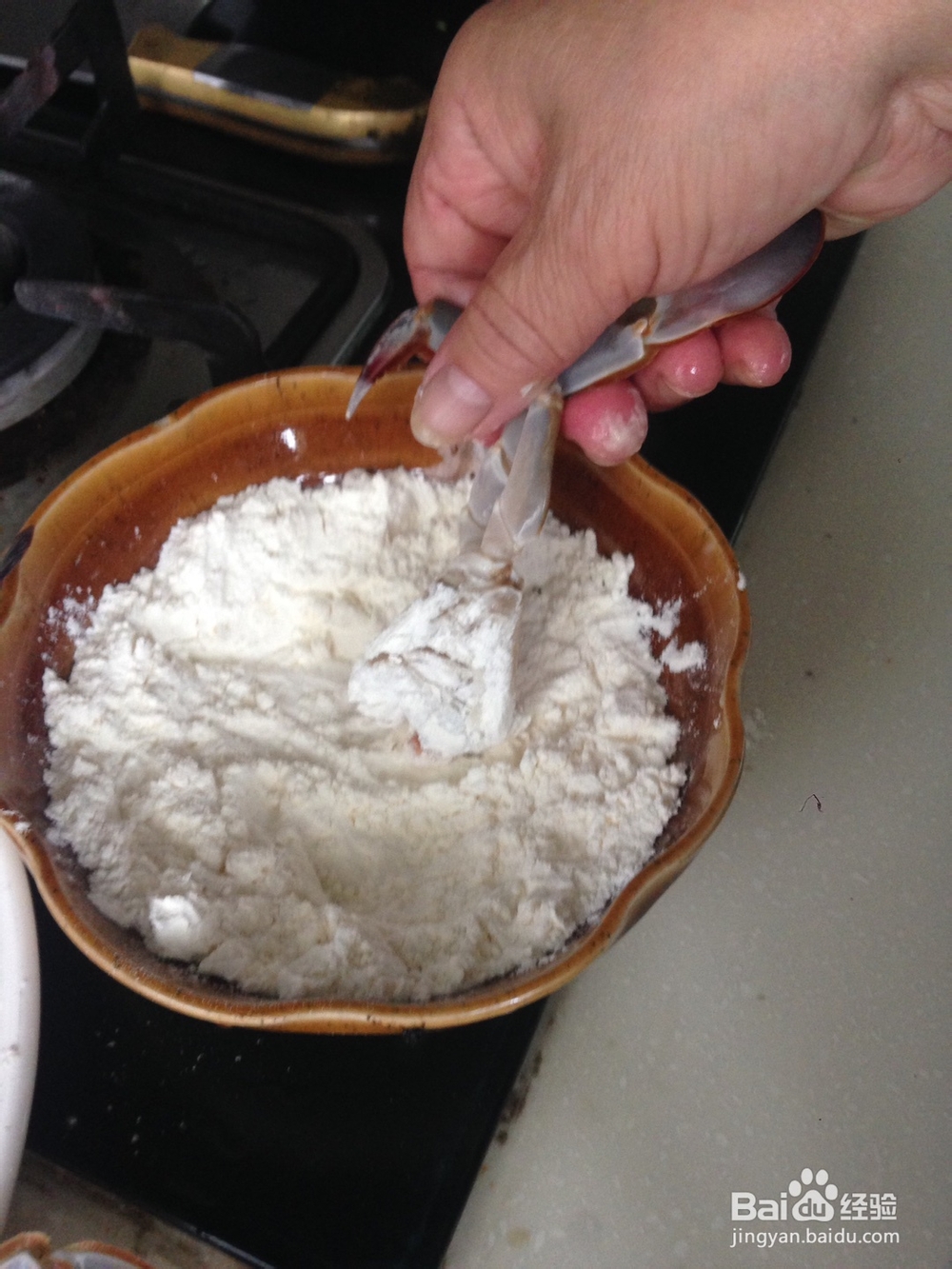 海鲜教程之浓汁梭子蟹炒毛豆的做法