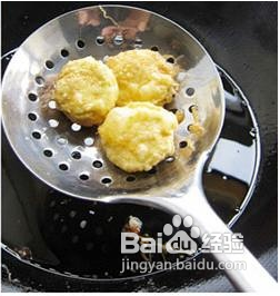 鱼虾小茄饼的做法