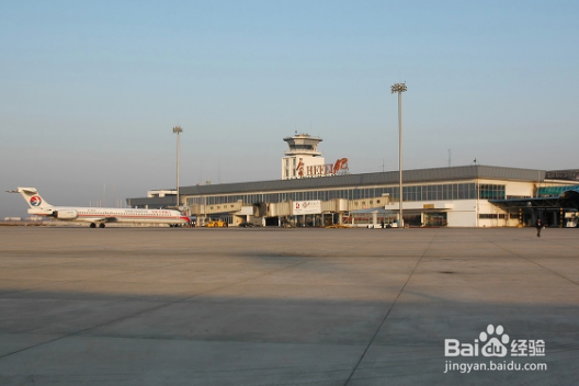 合肥飞机场到合肥火车站有多远