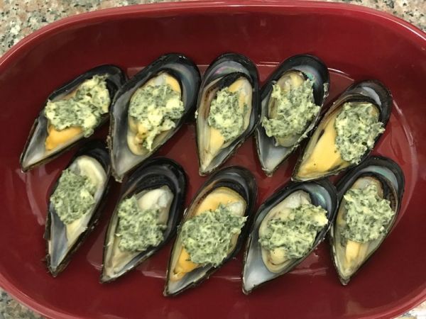 翡翠贻贝烤奶酪