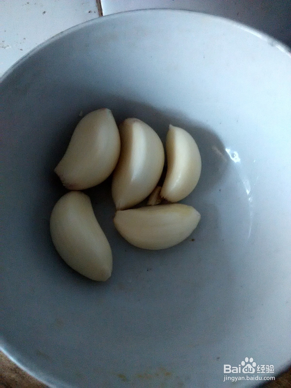 香肠香菜拌绿豆芽干豆腐