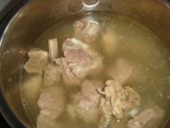 排骨炖山药的做法